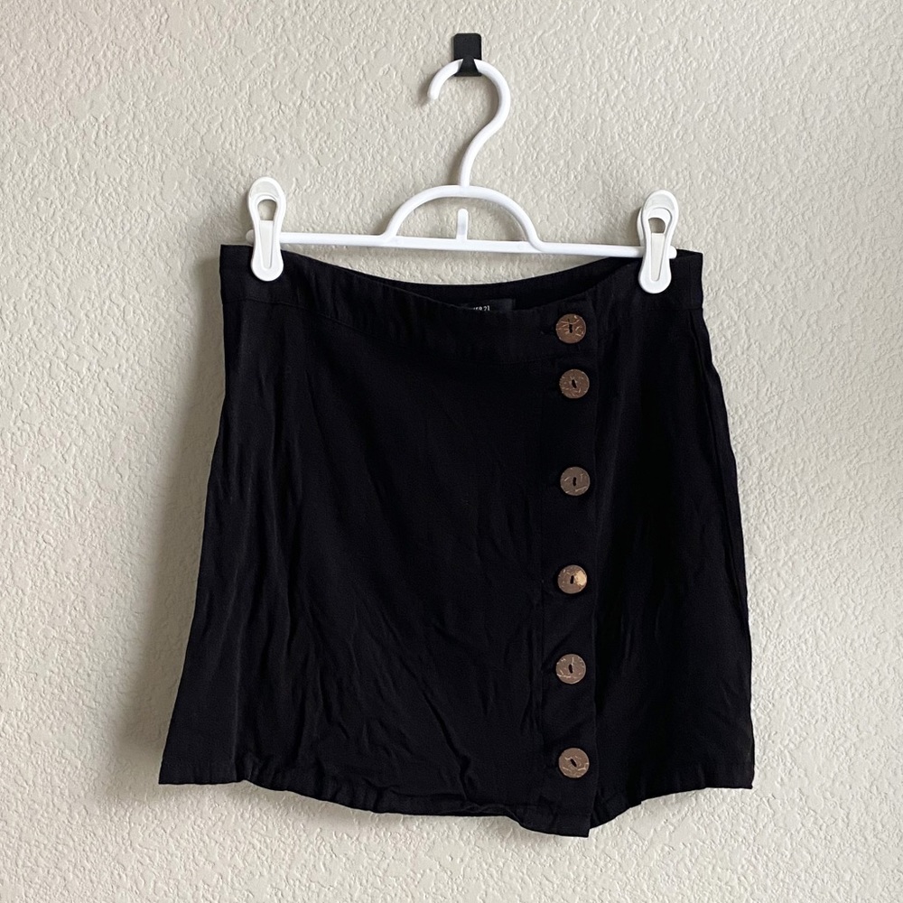 Forever 21 •Mini Skirt • Size S
